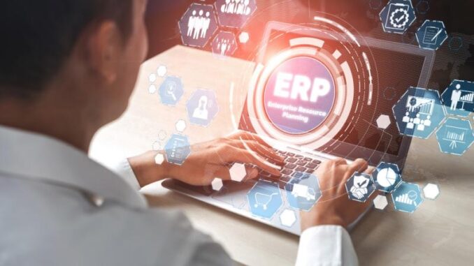 Programa para hacer facturas electrónicas junto a los programas de gestión empresarial más populares